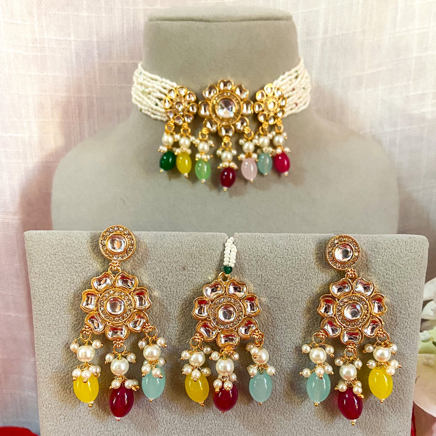 Kundan necklace- multi