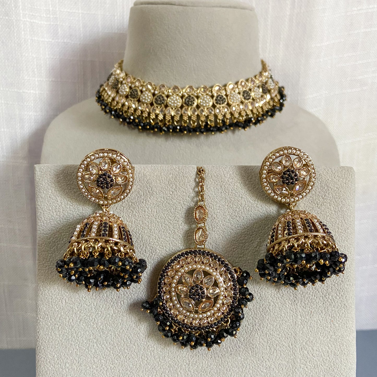 Pakistani jdau necklace- black