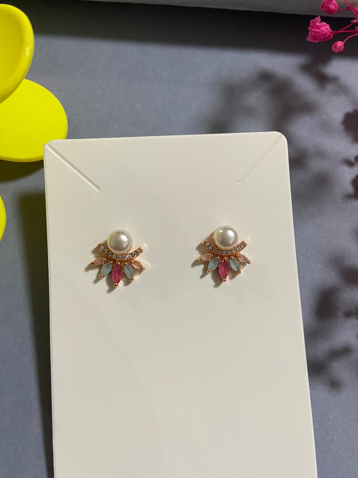 Multi ad studs - earrings